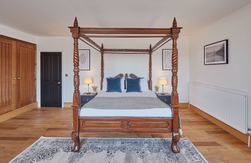 Flamborough House | Host & Stay | The Farmhouse @ The Grange