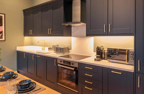 Georgian Quarter Apartment | Host & Stay | The Georgian Quarter @ Catharine I