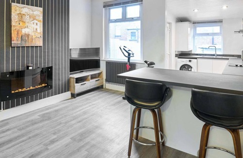 Bolton House | Host & Stay | Thurstane Street