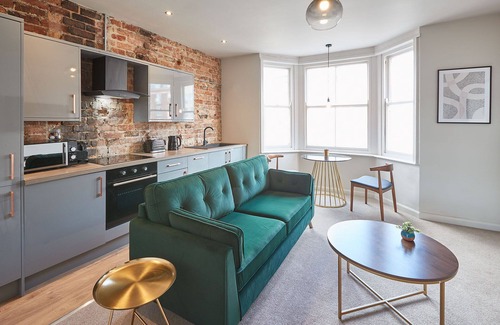 Scarborough Apartment | Host Stay Umpire s Watch North Marine House