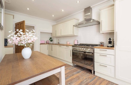 South Charlton House | Host & Stay | Yule House