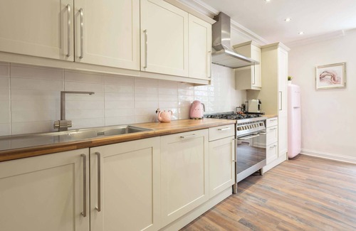 South Charlton House | Host & Stay | Yule House