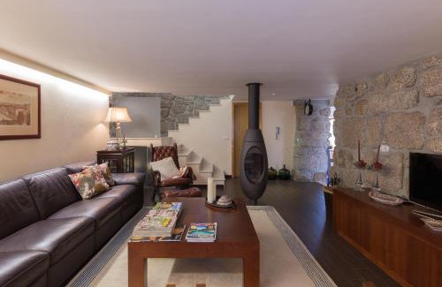Travanca House | Host Wise - Boutique Country House w Pool