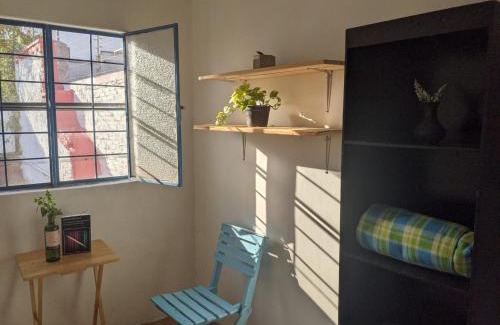 Americana House | Hostal Casa Colores Adults Only