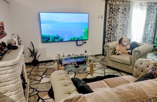 Comuna 10 House | HOSTAL , Habitación en vivienda familiar