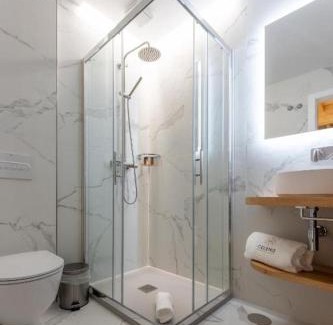Caldas de Reis House | Hostal HCELENIS
