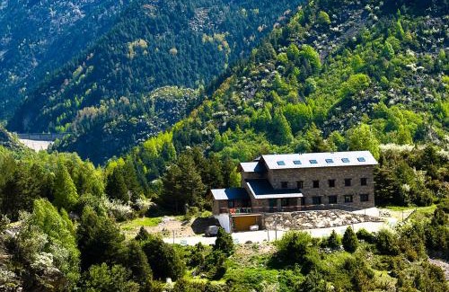 Benasque House | Hostal Parque Natural