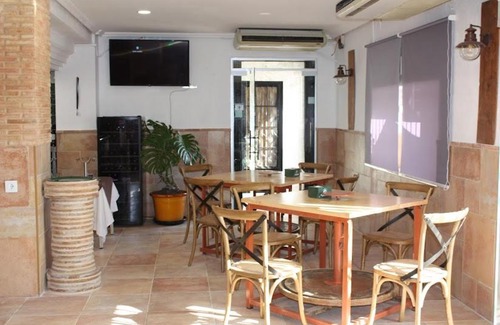 Bailen House | HOSTAL RESTAURANTE ARCILLA