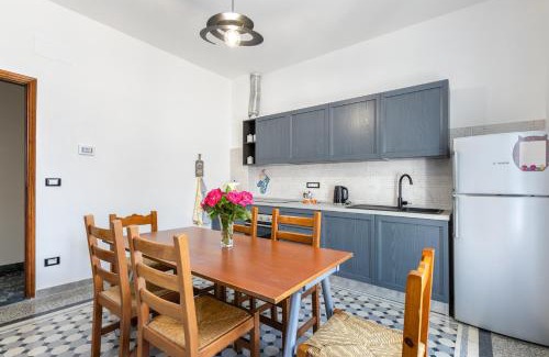 Feglino Apartment | Hostdomus-Country House