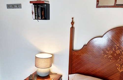 Mendiga House | Hostel and Art