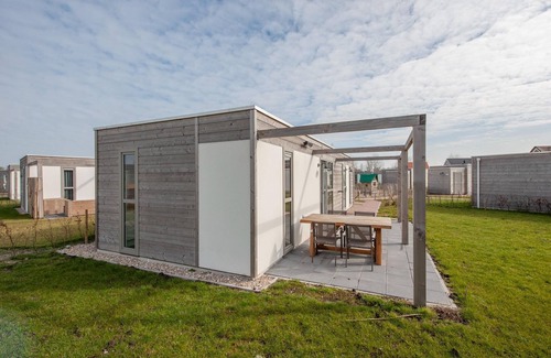 Nieuwvliet House | Hostel in Nieuwvliet near the Beach