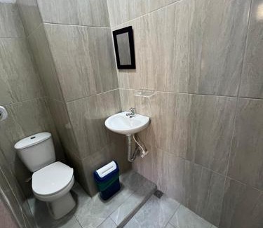 Cisneros Hotel | Hosteria Puerta del Nus
