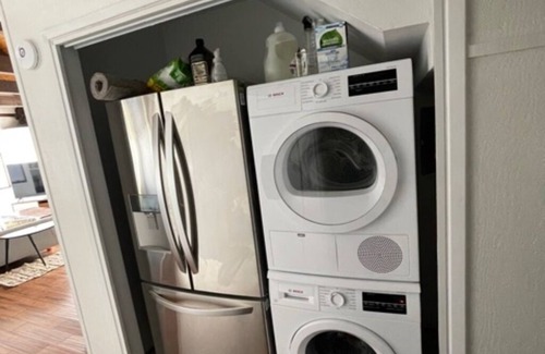 Manchester House | Hot & Cold Tubs Sauna Walk to Beach Dog Friendly EV Charger