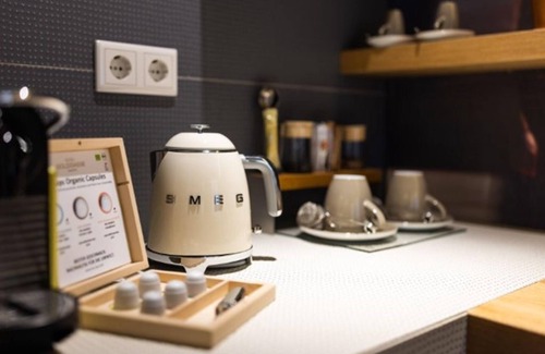 Altstadt House | HOT DEAL Junior Suite with shower & toilet - Small Luxury Hotel Goldgasse