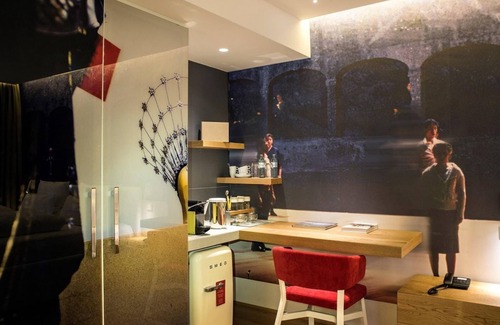 Altstadt House | HOT DEAL Junior Suite with shower & toilet - Small Luxury Hotel Goldgasse