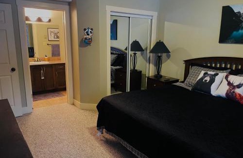 East Kootenay Apartment | Hot Spring Mountain Getaway