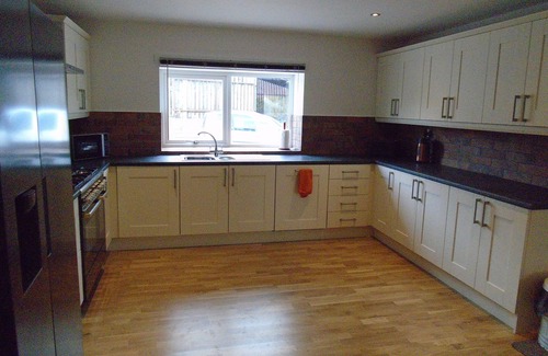 Ferrensby Cabin | hot tub accomodation for 12 6 bedrooms all on suite yorkshire