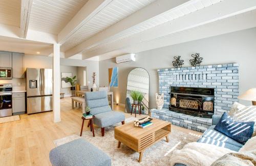 Pollock Pines House | Hot Tub and Game Room Luxe Cabin, Day Trip to Tahoe