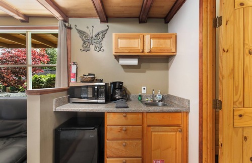 Union Cabin | Hot Tub Cabin #6