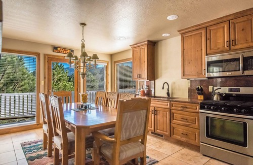 Angel Fire House | Hot tub, decks, ping pong, walk to golf/tennis/prk, gameroom, hspd wifi, firepit