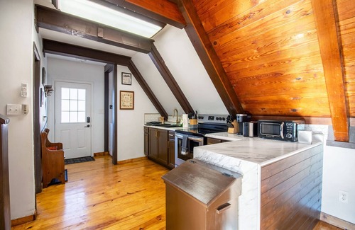 Elkton House | Hot tub, Firepit, Forest Views!