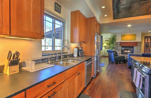 Glenwood Springs House | Hot Tub, Game Room w/Mountain Views Near Town