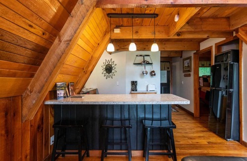 Slade Apartment | Hot Tub - Haven at the Red - Red River Gorge, KY