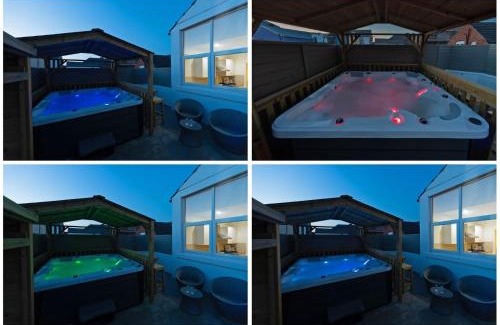 South Shore Apartment | HOT TUB JACUZZI on private terrace FREE GATED PARKING sleeps 8