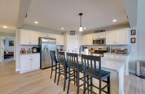 Port Clinton House | Hot Tub, Lake Access, and Dock Port Clinton Retreat