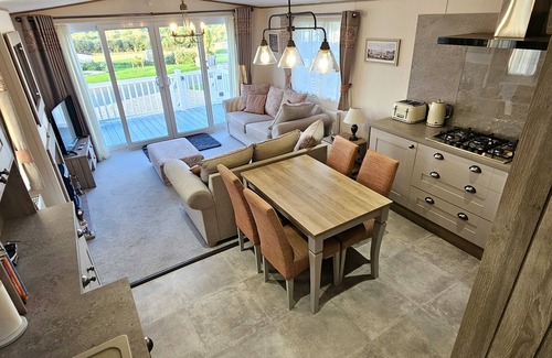 Grampound Cabin | Hot Tub Lodge Cornwall - Meadow Lakes Holiday Park