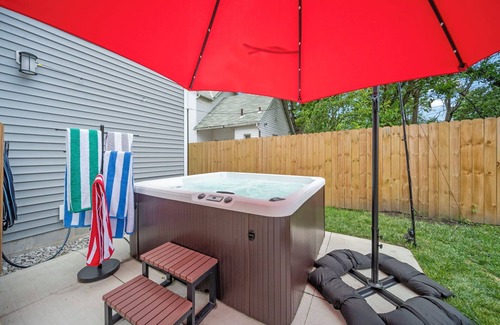 Columbus House | Hot Tub - Mins to Short North - Retro Game Room - New Construction