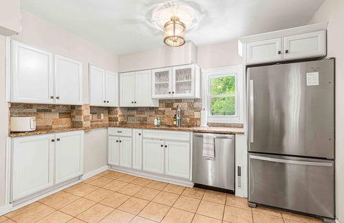 East Homer House | Hot Tub *Movie Theater * Lakefront Dock *Views