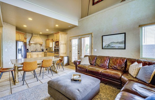Wolf Creek House | Hot Tub & Mtn-View Deck: Townhome in Eden