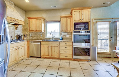 Wolf Creek House | Hot Tub & Mtn-View Deck: Townhome in Eden