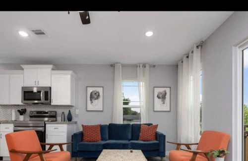 Northside House | Hot Tub!!! North Houston LCG