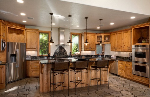 Steamboat Springs House | Hot Tub w/Panoramic Views at Emerald View Chalet - Luxury Home, 4 Kings + 2 Twins, Game Room,