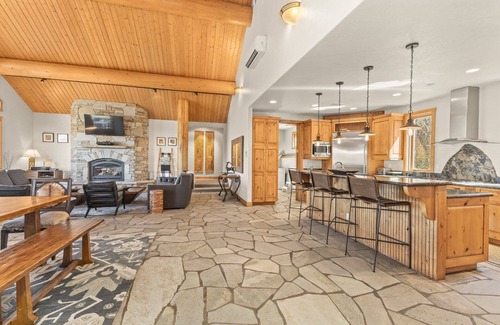 Steamboat Springs House | Hot Tub w/Panoramic Views at Emerald View Chalet - Luxury Home, 4 Kings + 2 Twins, Game Room,
