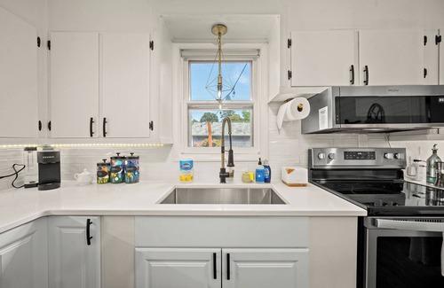 Coeur d'Alene House | Hot Tub + Walkable CDA Stay, Pet Friendly
