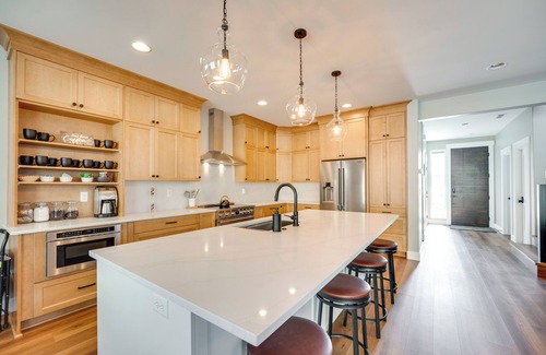 Kittitas County House | Hot Tub & Water Views: Vantage Family Retreat