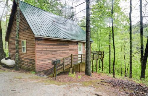 Campton House | Hot Tub & WiFi - Hidden Chalet Red River Gorge KY
