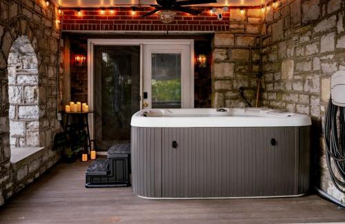 Frankfort House | Hot Tubpoker Roomespresso3 Mi To Buffalo Trace