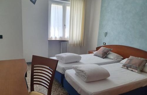 Albisano Hotel | Hotel 2 Palme