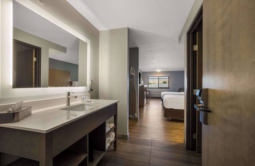 Boise Hotel | Hotel 28 Boise Airport, an Ascend Collection Hotel
