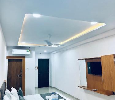 Vadodara Hotel | Hotel 4 Season