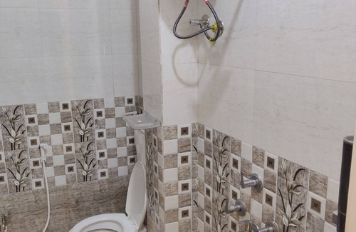 Ujjain Hotel | Hotel Aagman Palace - Near Mahakal Temple