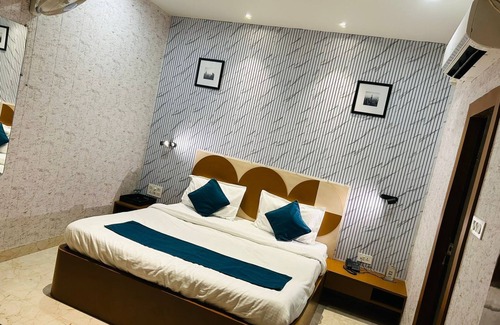 Varanasi Hotel | Hotel Aalishan