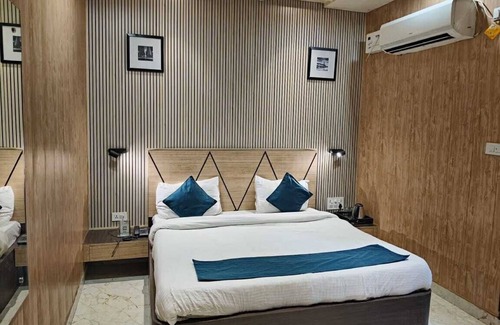 Varanasi Hotel | Hotel Aalishan