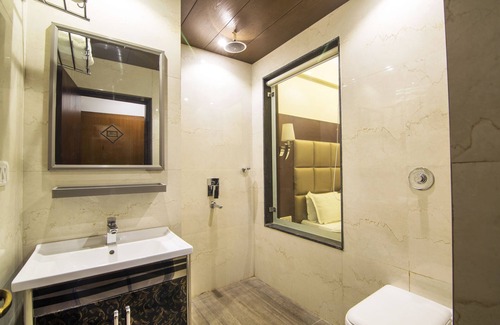 Mathura Hotel | Hotel Abhinandan
