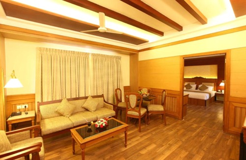 Nedumbassery Hotel | Hotel Airlink Castle
