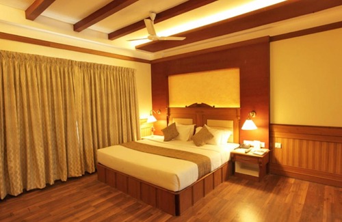 Nedumbassery Hotel | Hotel Airlink Castle